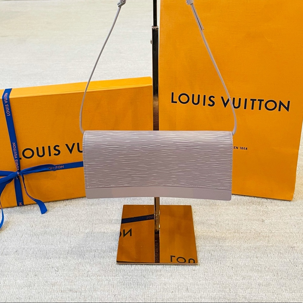 Louis Vuitton Lilac Epi Honfleur Clutch